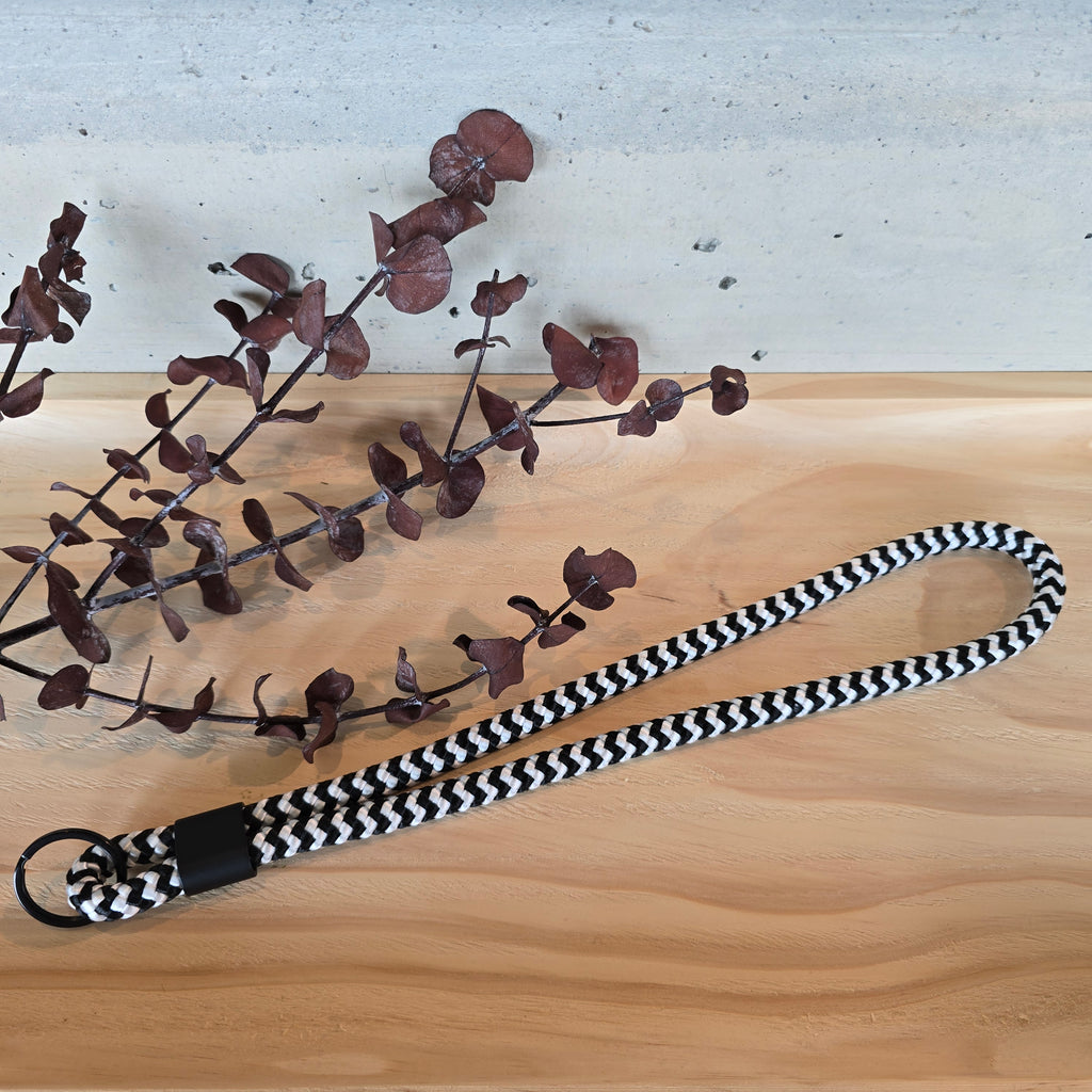 Schlüsselband lang schwarz/weiss