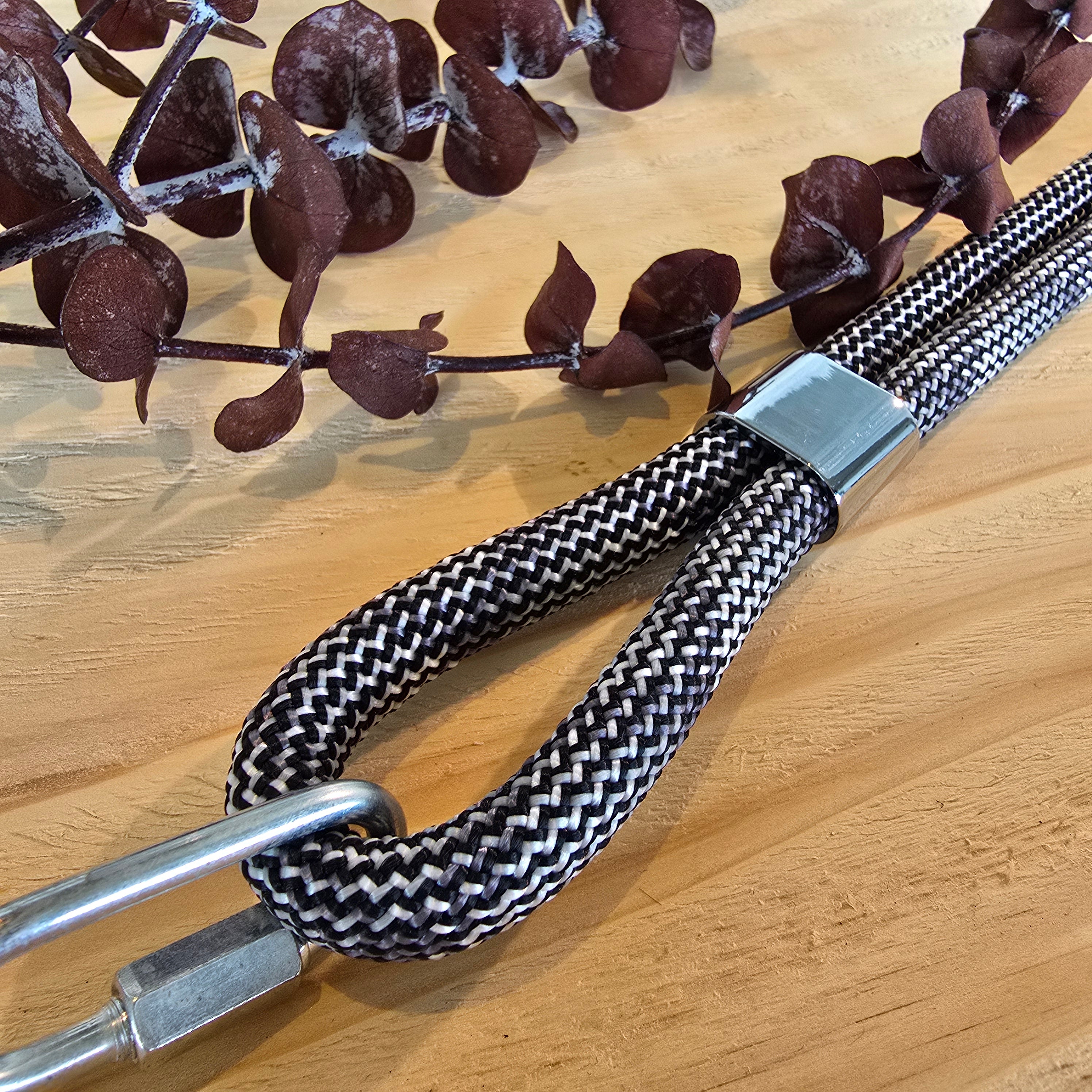 Schlüsselband lang schwarz/weiss