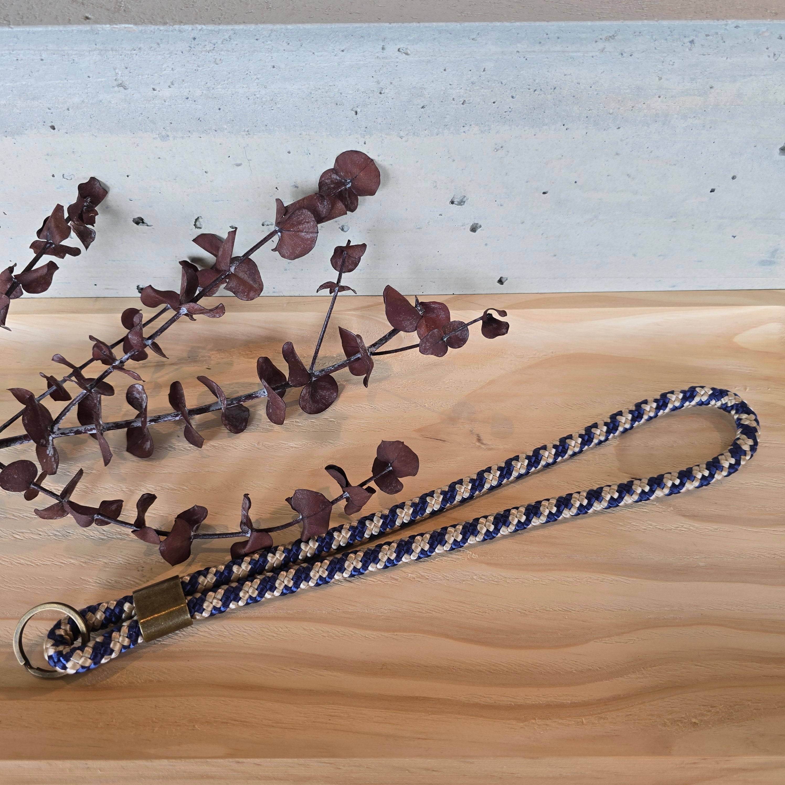 Schlüsselband lang marine/beige