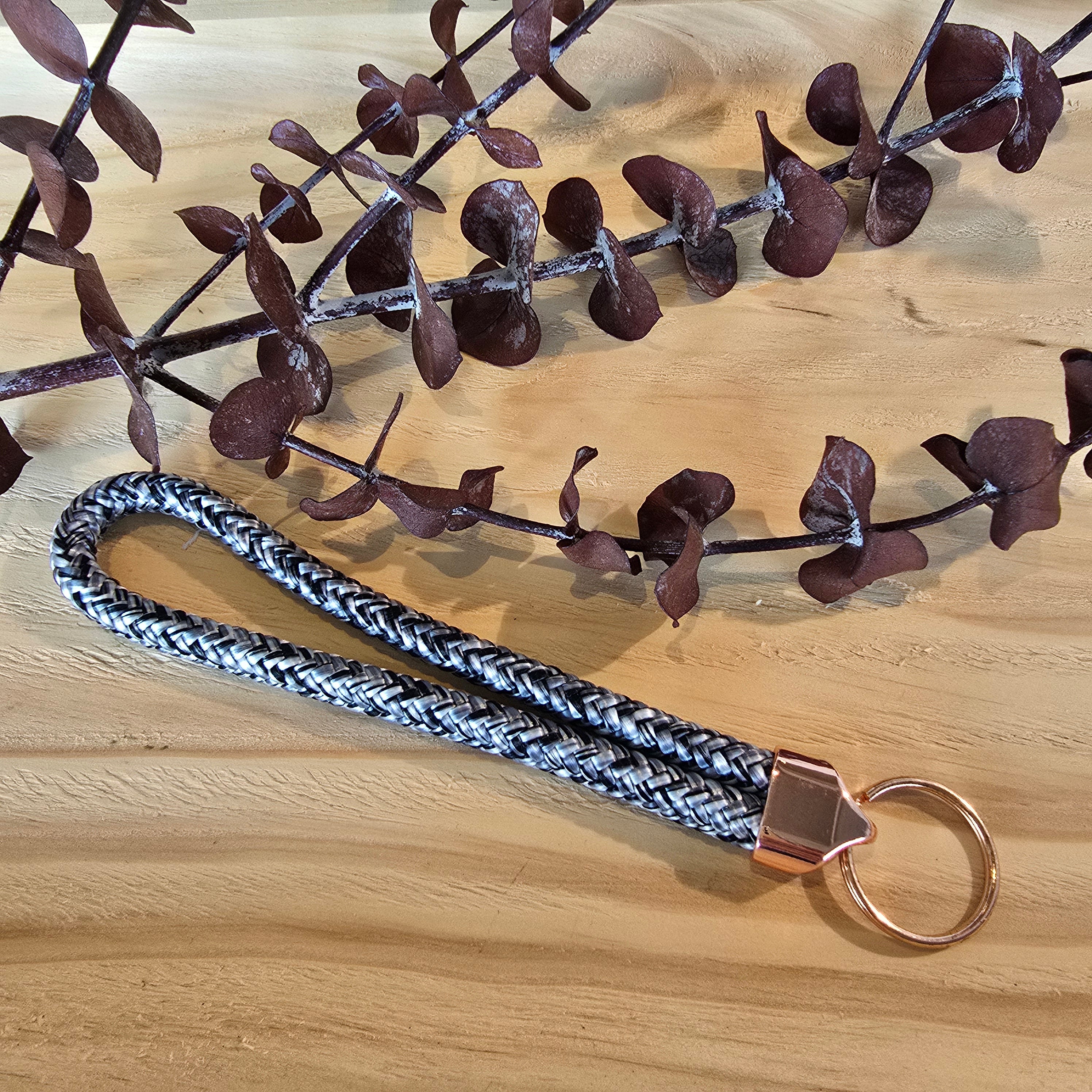 Schlüsselband kurz schwarz/grau