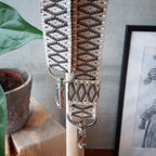 Taschengurt Raute taupe / beige /weiss