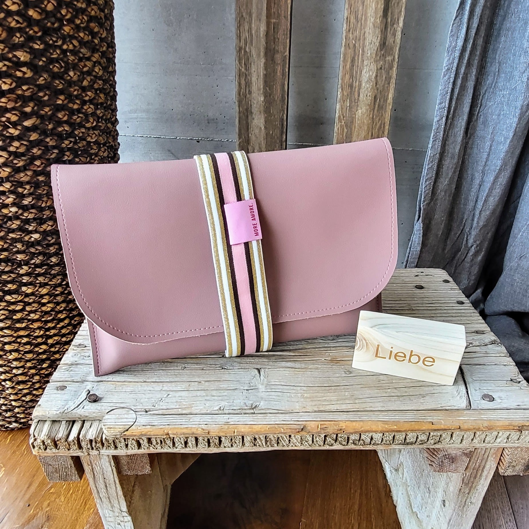 Clutch rose vegan leather